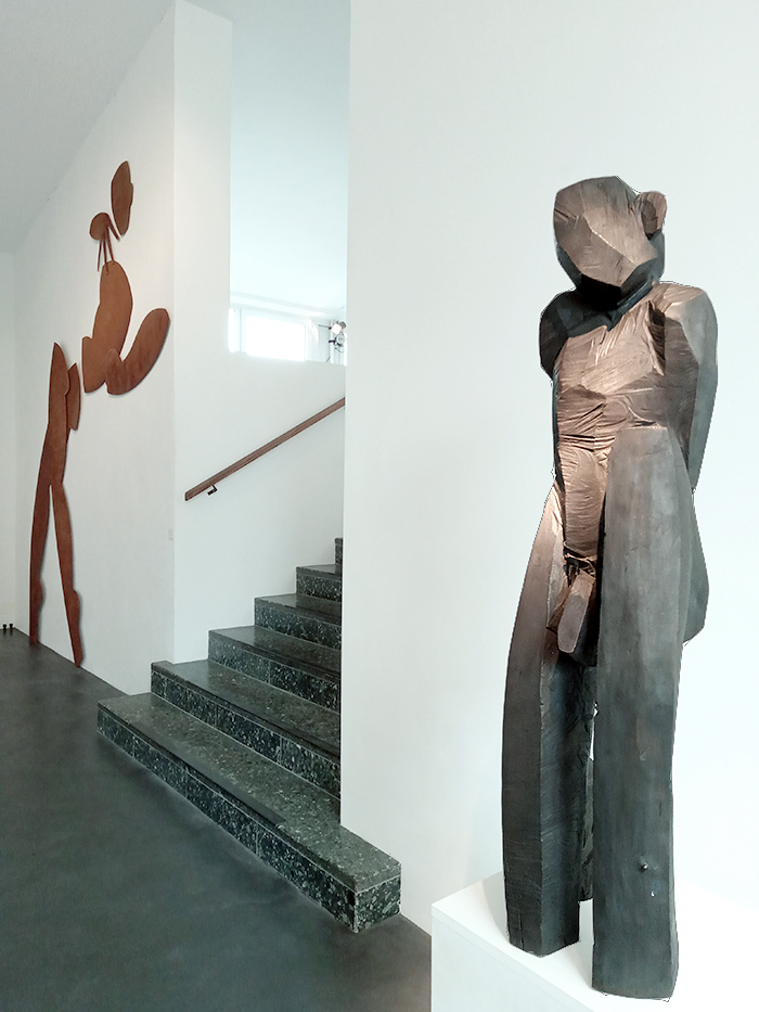 Kniender, Bronze, Höhe 115cm