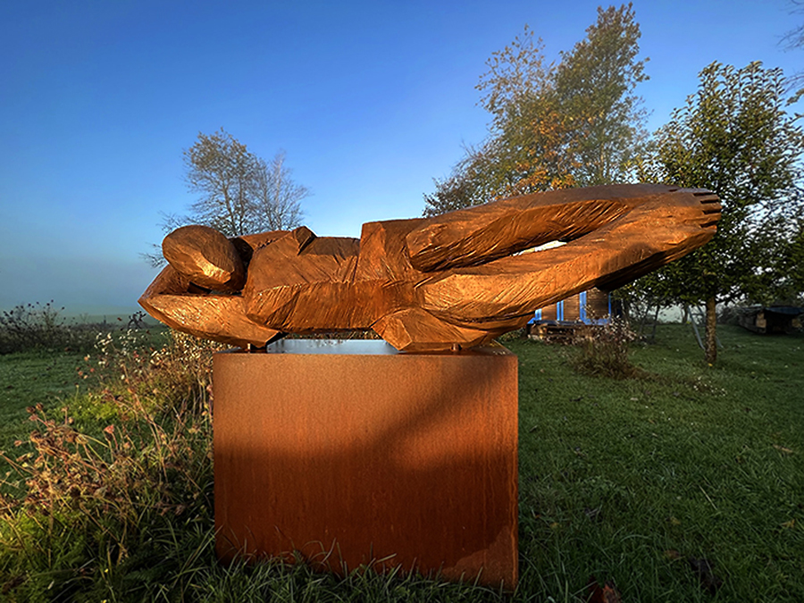 Liegende, Bronze, Länge 175cm